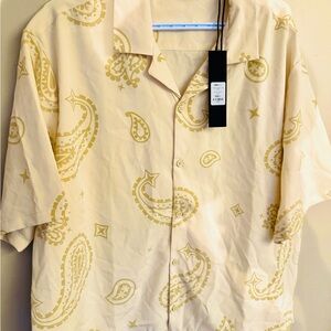 Men's new with tags Cream Paisley Shirt size Large